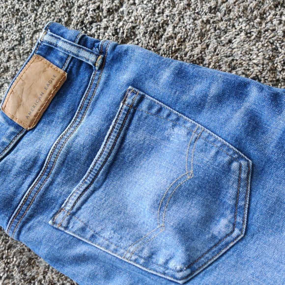 American Eagle distressed jeans - Picture 3 of 7